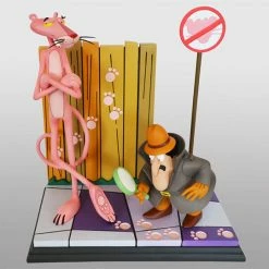 Hollywood Collectibles Group Pink Panther & The Inspector Statue