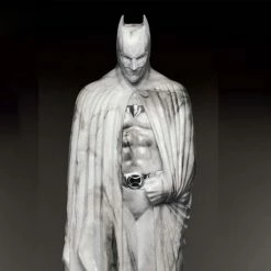 Beast Kingdom The Dark Knight Rises Master Craft MC-021SP The Dark Knight Memorial (Faux Marble) Limited Edition Statue