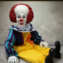 IT (1990) Mezco Designer Series Pennywise Roto Plush Doll Movies / TV