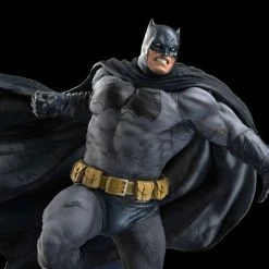XM Studios Batman: The Dark Knight Returns Batman 1/6 Scale Statue