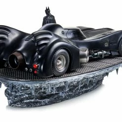 Iron Studios Batman (1989) Batman & Batmobile 1/10 Deluxe Art Scale Statue