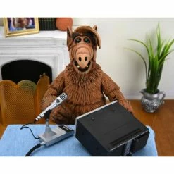 NECA ALF Ultimate ALF Figure