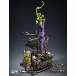 Silver Fox Collectibles Batman: Arkham Asylum The Joker 1/8 Scale Statue