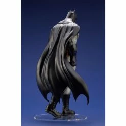 Kotobukiya Batman: Last Knight On Earth ArtFX Batman Statue
