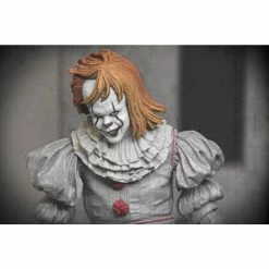 NECA IT (2017) Ultimate Pennywise (Well House) Figure