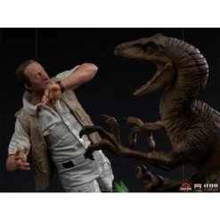 Iron Studios Jurassic Park Clever Girl Deluxe 1/10 Art Scale Statue