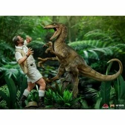 Iron Studios Jurassic Park Clever Girl Deluxe 1/10 Art Scale Statue