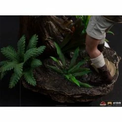 Iron Studios Jurassic Park Clever Girl Deluxe 1/10 Art Scale Statue