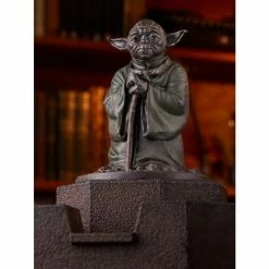 Kotobukiya Star Wars: The Empire Strikes Back Yoda Fountain Statue
