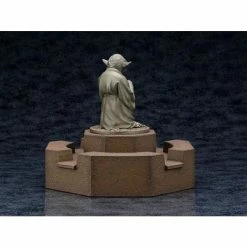 Kotobukiya Star Wars: The Empire Strikes Back Yoda Fountain Statue
