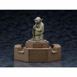 Kotobukiya Star Wars: The Empire Strikes Back Yoda Fountain Statue