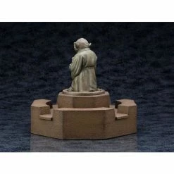 Kotobukiya Star Wars: The Empire Strikes Back Yoda Fountain Statue