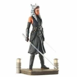 Diamond Select Toys Sci Fi / Horror The Mandalorian Premier Collection Ahsoka Tano (Season 2) 1/7 Scale Statue
