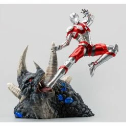 Pure Arts Ultraman Ultraman Vs. Black King 1/4 Scale Statue PureArts