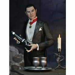 NECA Universal Monsters Ultimate Dracula (Transylvania) Figure