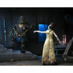 NECA Universal Monsters X Teenage Mutant Ninja Turtles Ultimate April O'Neil As The Bride Of Frankenstein